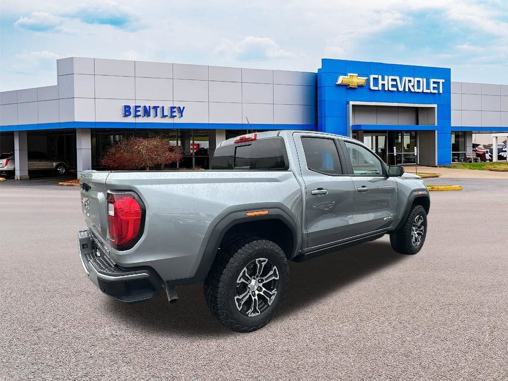 2024 GMC Canyon AT4