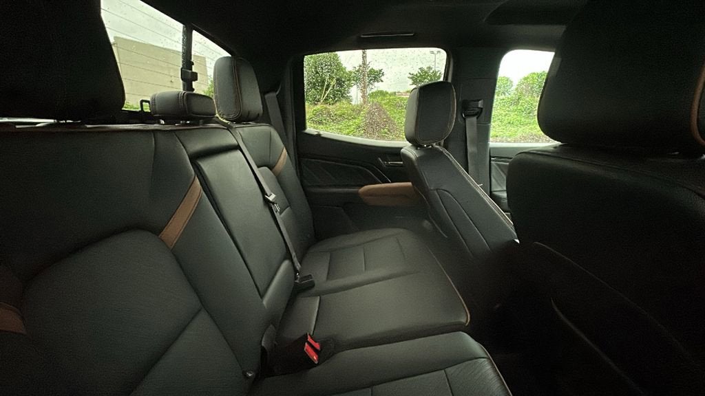 2024 GMC Canyon AT4