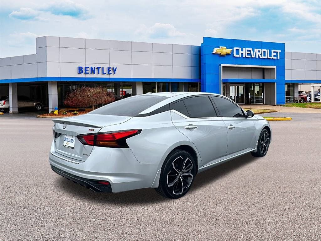 2023 Nissan Altima 2.5 SR