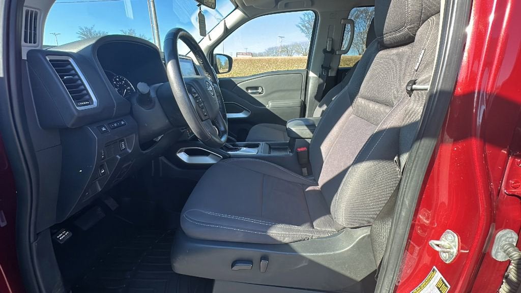 2022 Nissan Frontier SV