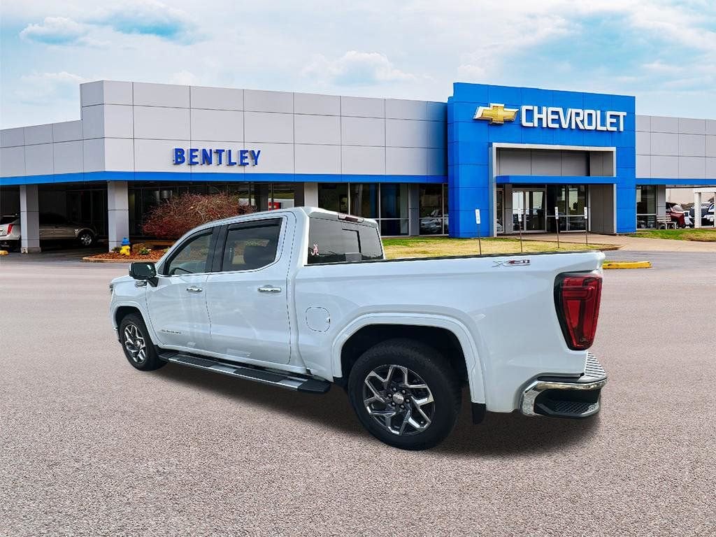 2025 GMC Sierra 1500 SLT