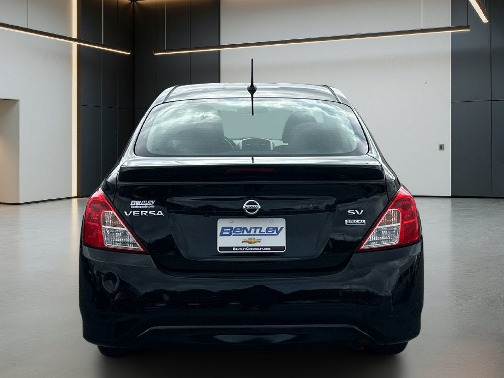 2018 Nissan Versa Sedan SV