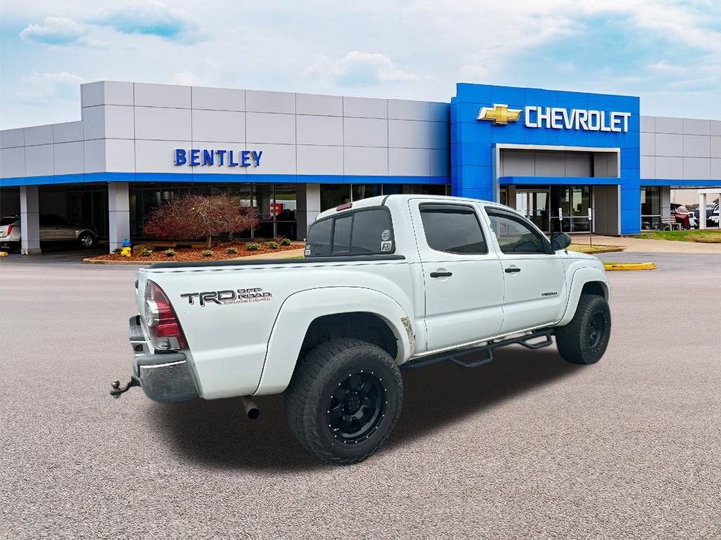 2013 Toyota Tacoma 4WD Double Cab V6 MT (Natl)