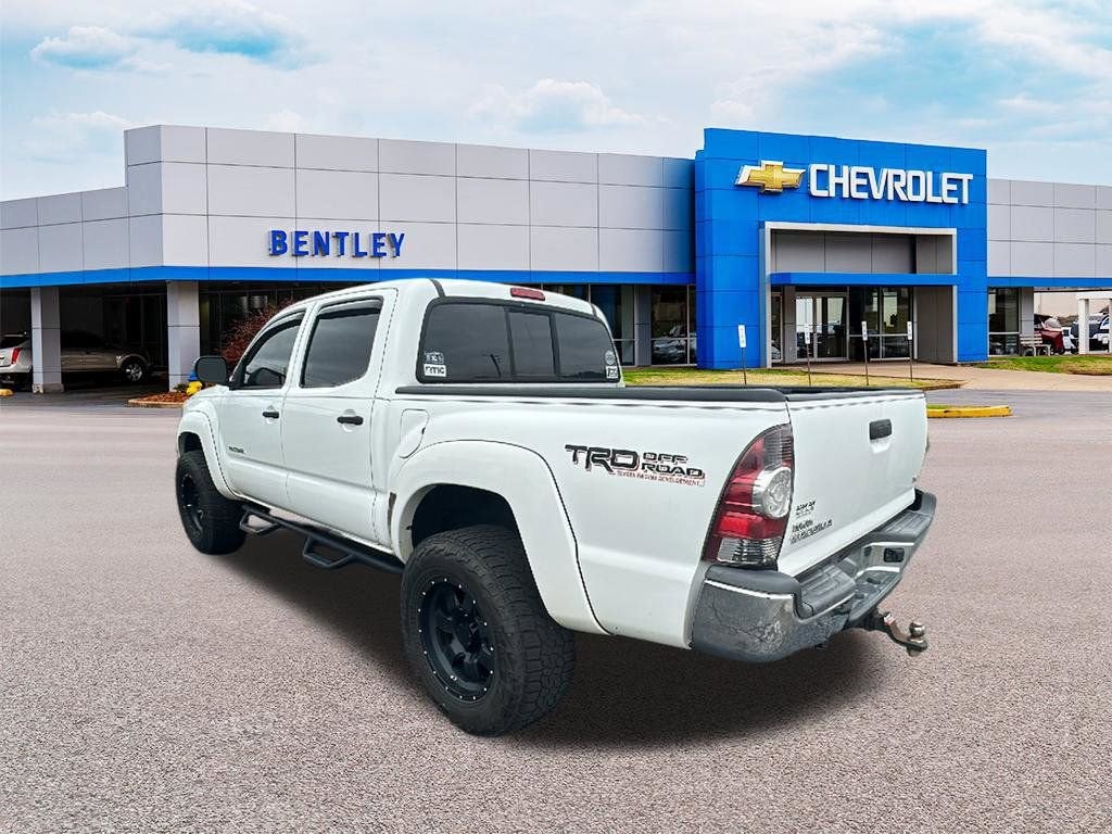 2013 Toyota Tacoma 4WD Double Cab V6 MT (Natl)