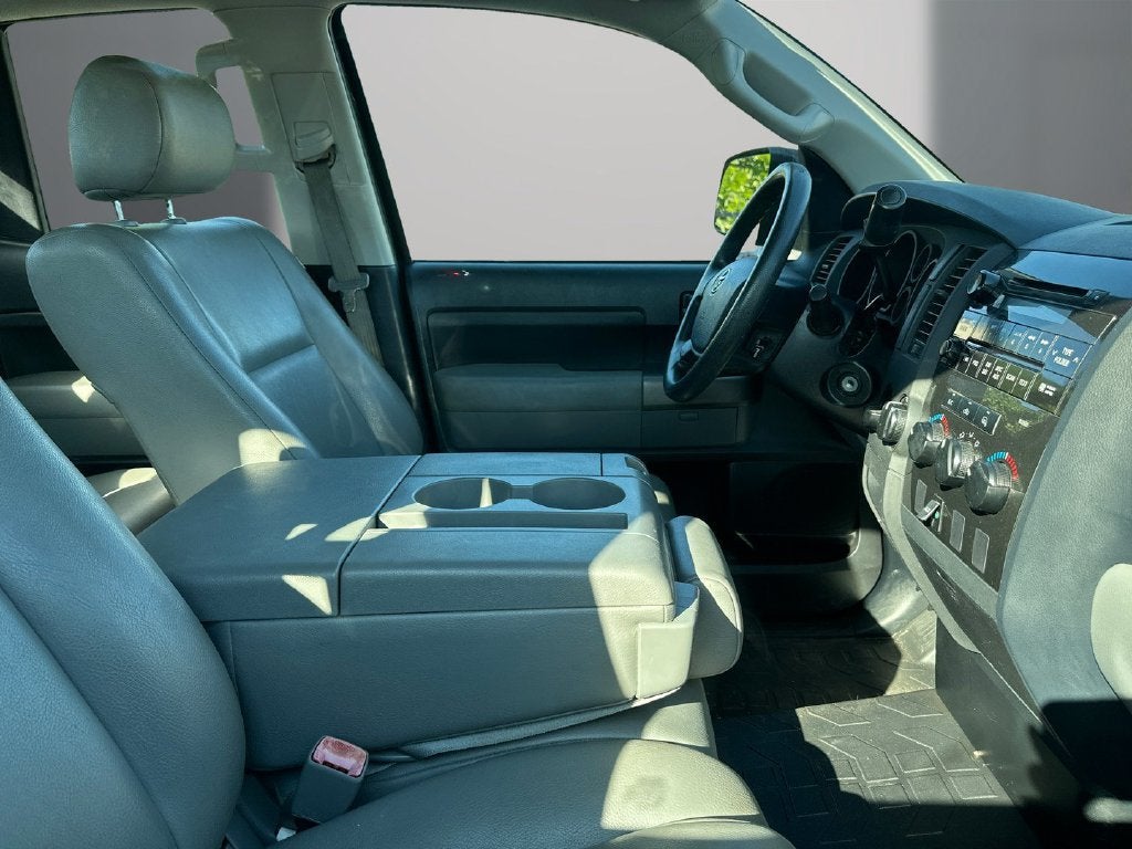 2013 Toyota Tundra 2WD Truck Double Cab 4.6L V8 6-Spd AT (Natl)