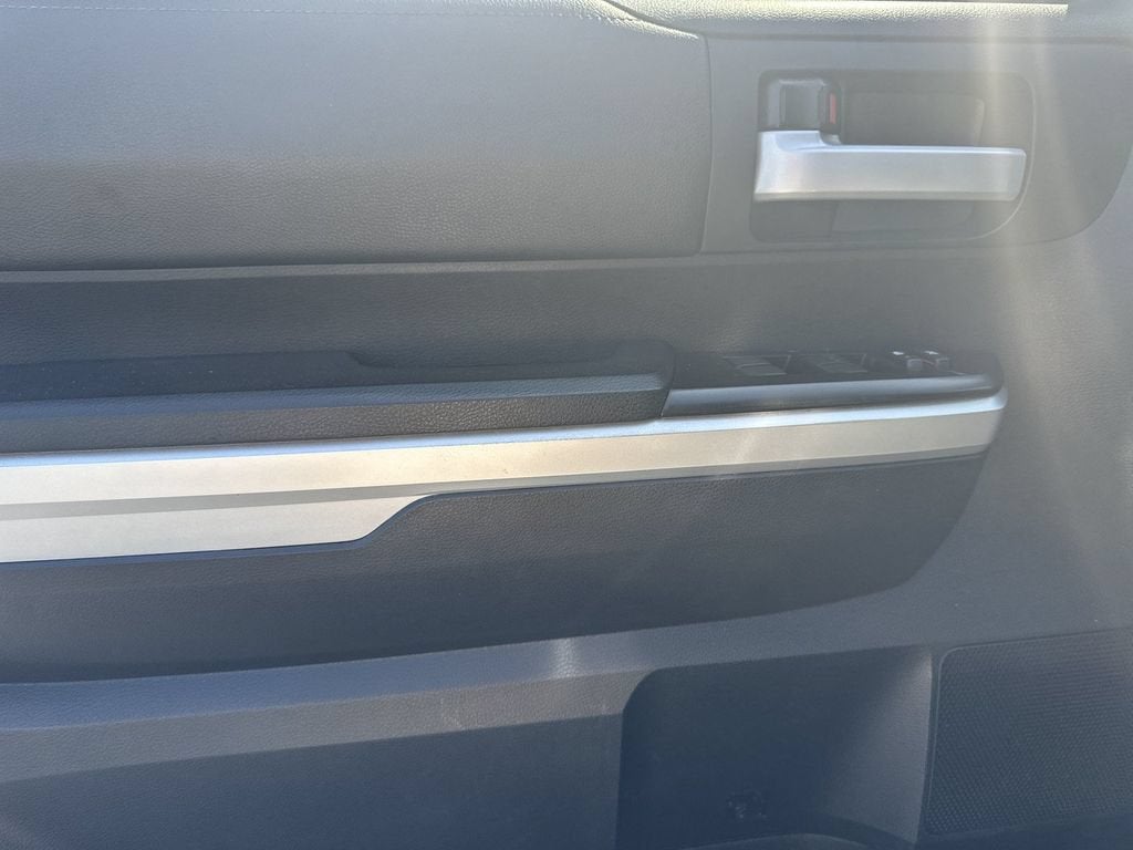 2014 Toyota Tundra 4WD Truck SR