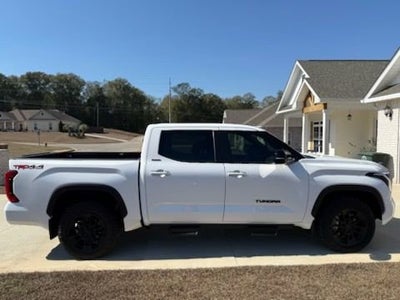 2025 Toyota Tundra 4WD SR5