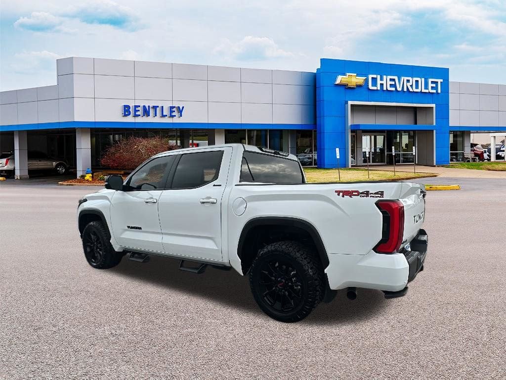 2025 Toyota Tundra 4WD SR5