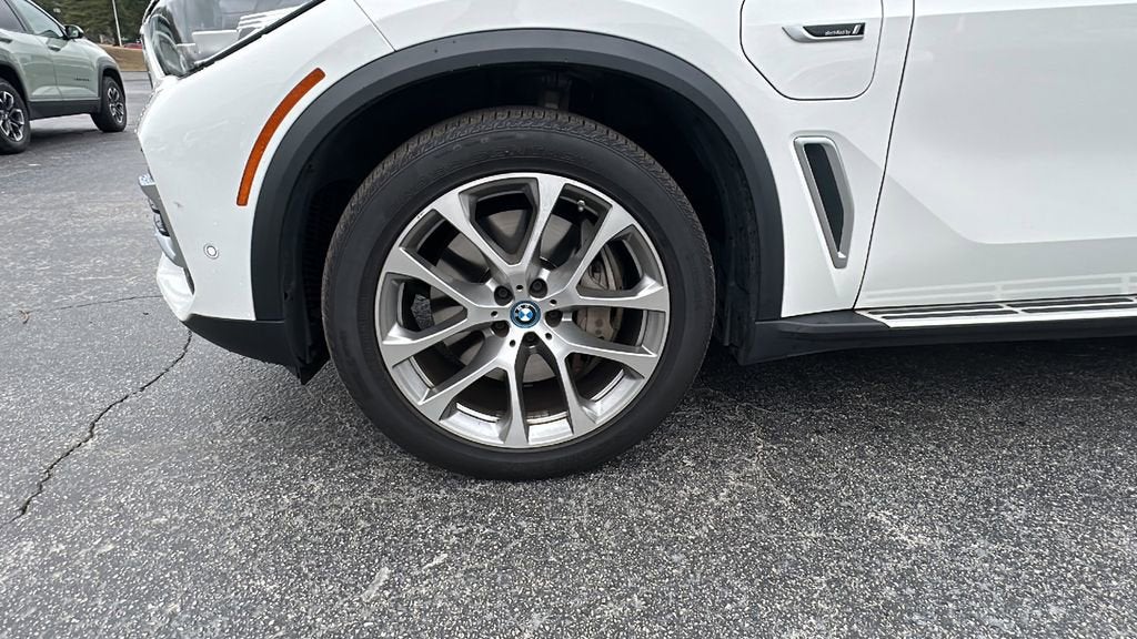 2023 BMW X5 xDrive45e