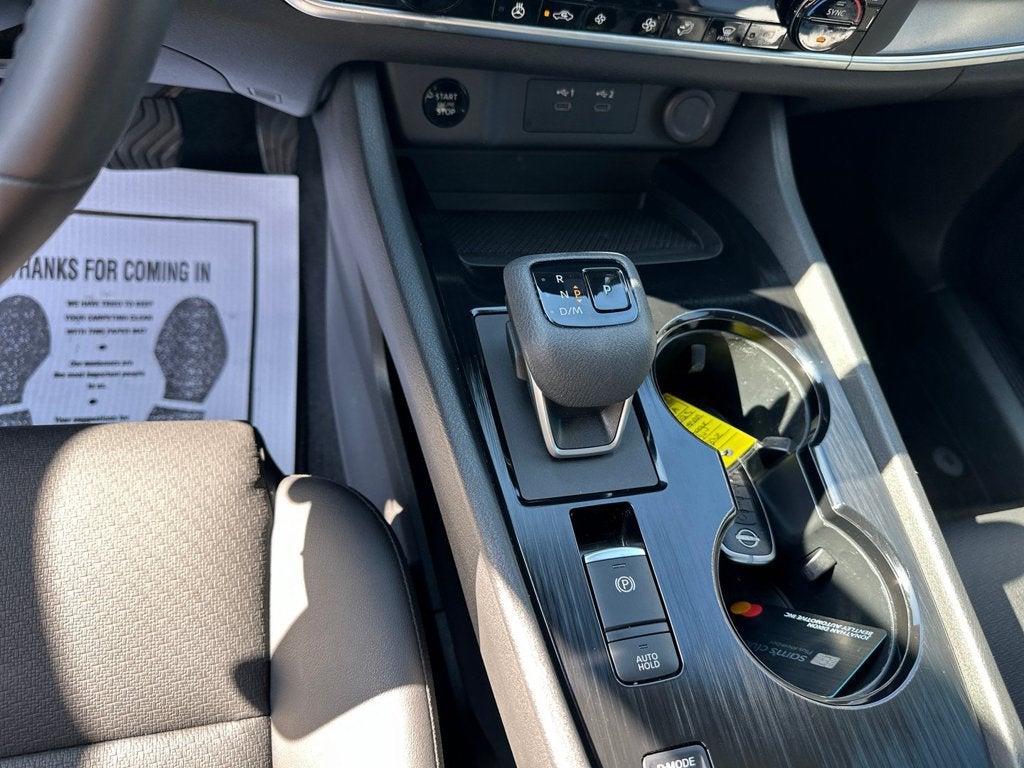 2025 Nissan Rogue SV