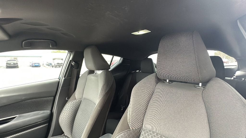 2022 Toyota C-HR XLE