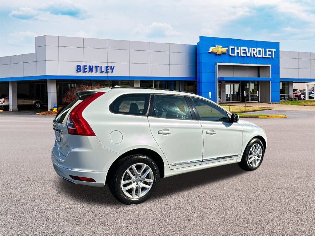 2017 Volvo XC60 T5 FWD