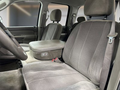 2004 Dodge Ram 1500 SLT