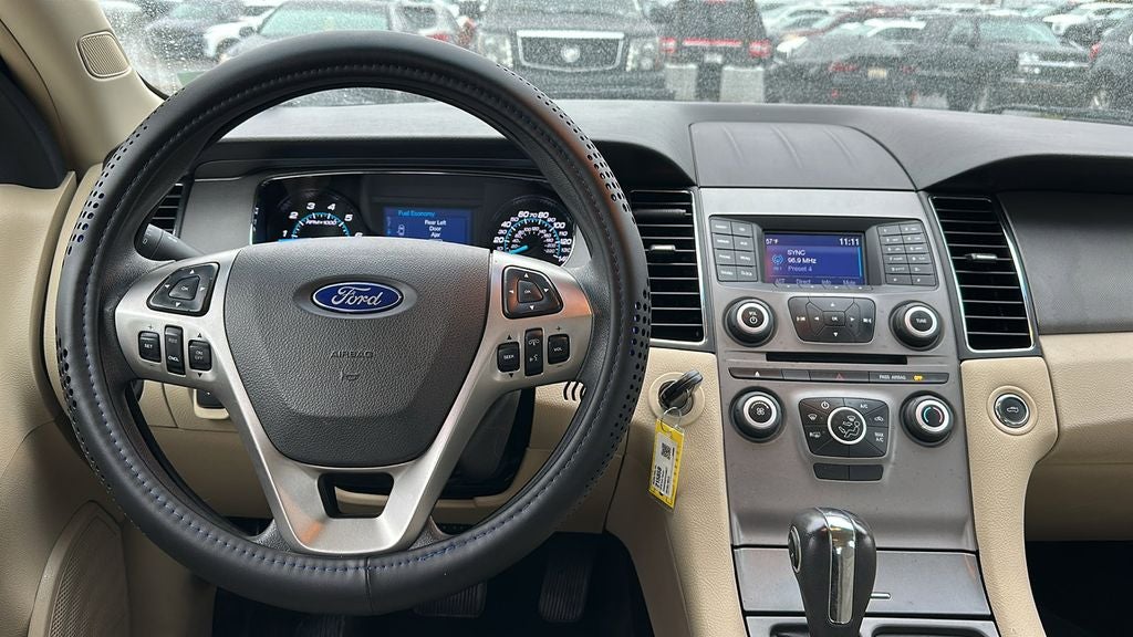 2015 Ford Taurus SE