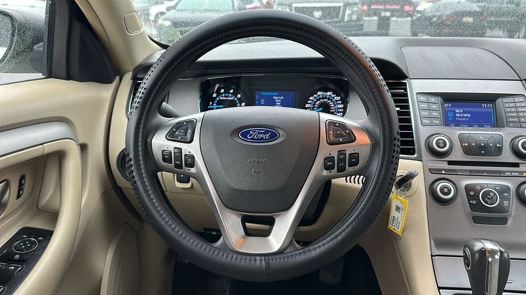 2015 Ford Taurus SE