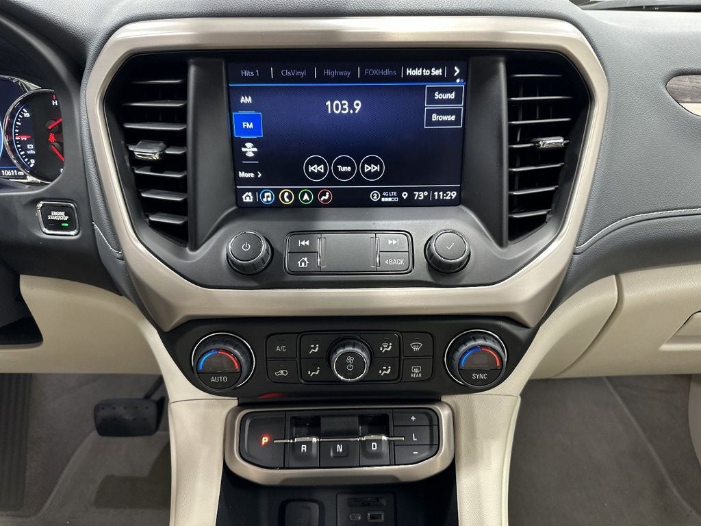 2023 GMC Acadia Denali
