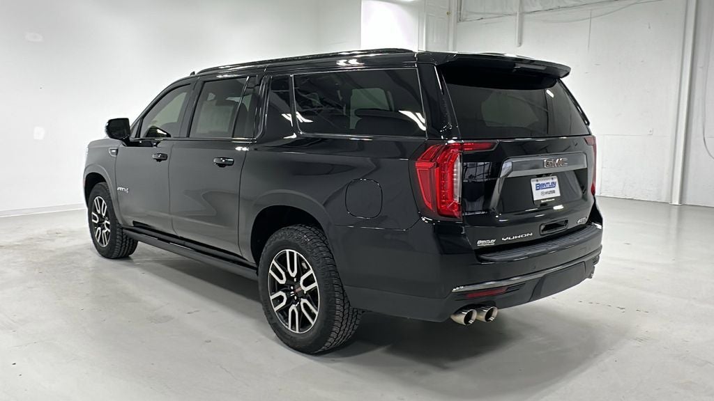 2022 GMC Yukon XL AT4