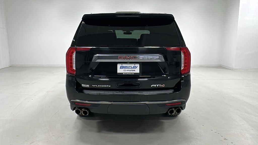 2022 GMC Yukon XL AT4
