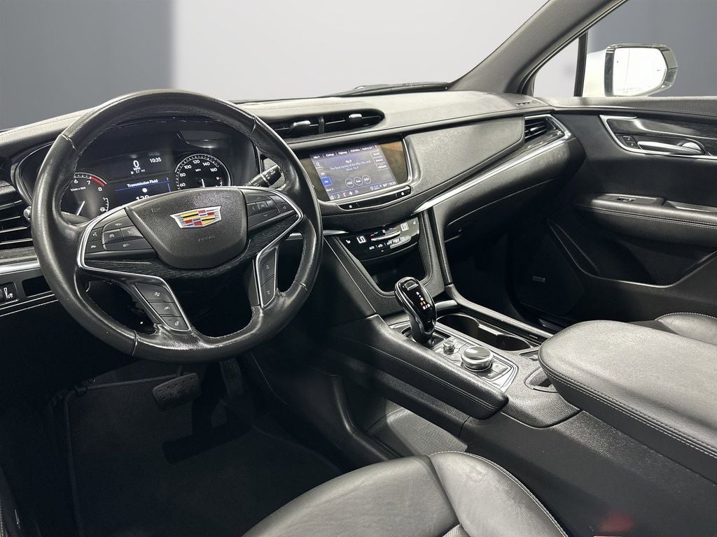 2022 Cadillac XT5 Premium Luxury