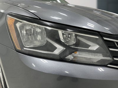 2018 Volkswagen Passat 2.0T SE