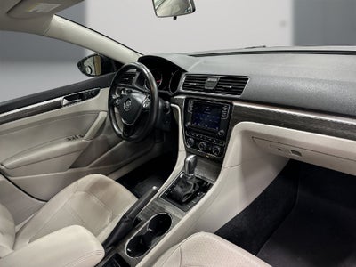 2018 Volkswagen Passat 2.0T SE