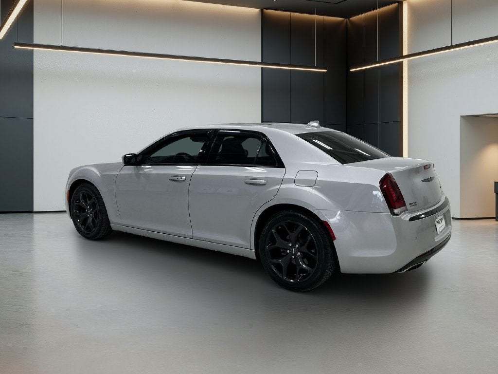 2022 Chrysler 300 S