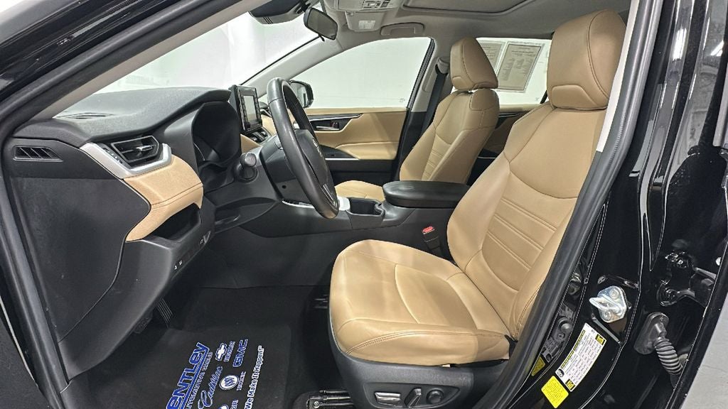 2022 Toyota RAV4 XLE Premium