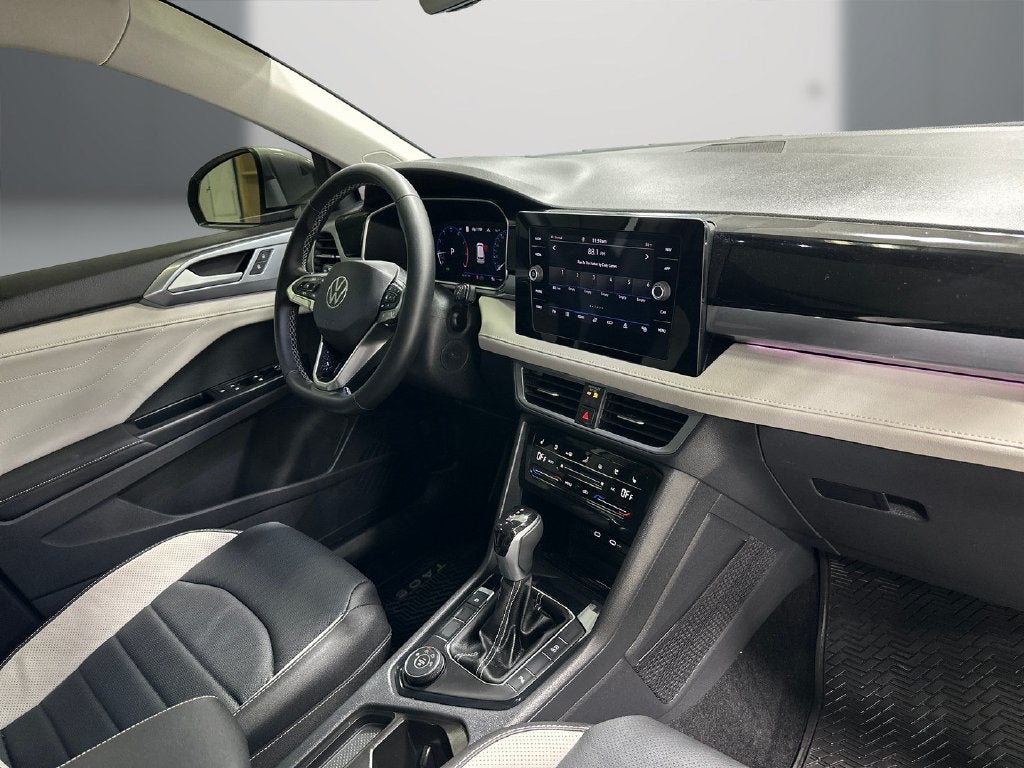 2026 Volkswagen Taos 1.5T SEL