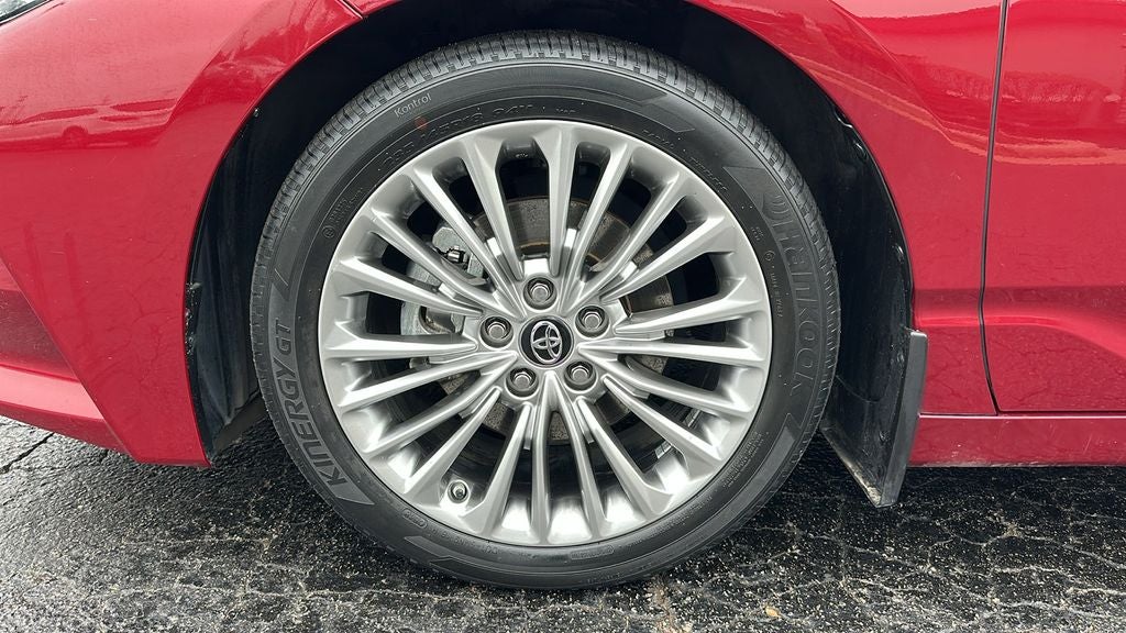 2019 Toyota Avalon Hybrid Limited