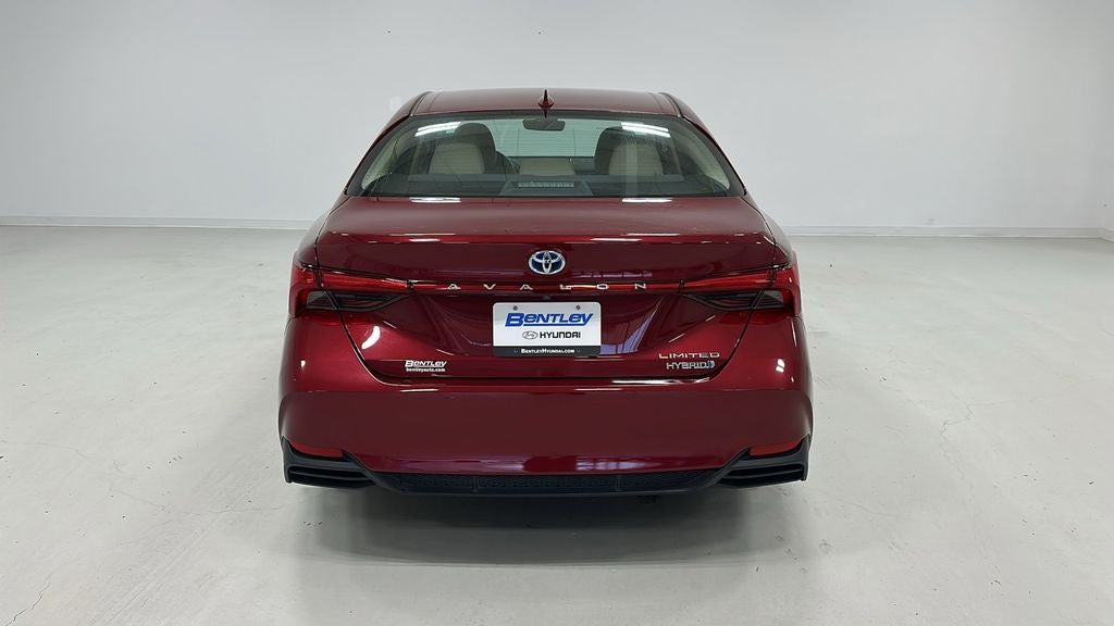 2019 Toyota Avalon Hybrid Limited