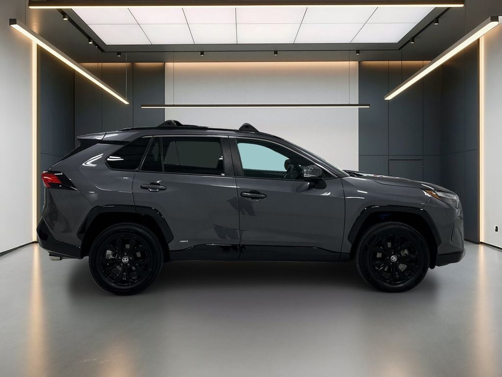 2023 Toyota RAV4 Hybrid SE