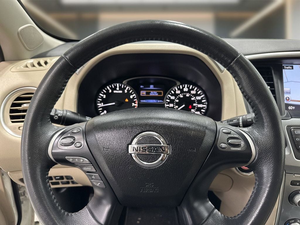 2017 Nissan Pathfinder SL