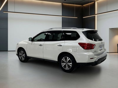 2017 Nissan Pathfinder SL