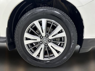 2017 Nissan Pathfinder SL