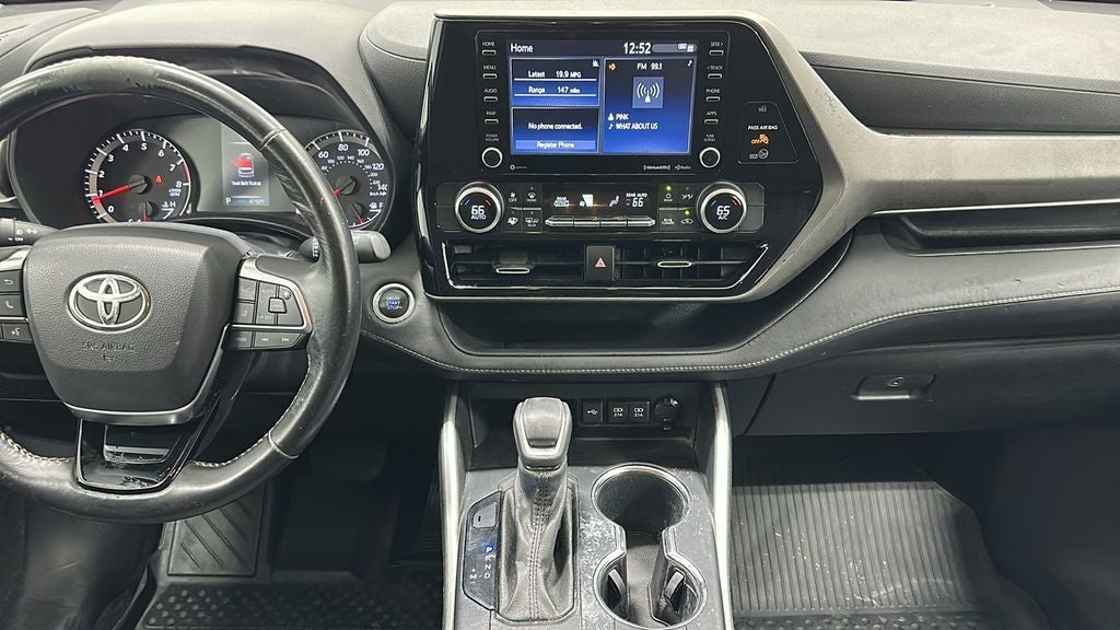 2021 Toyota Highlander LE