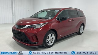 2021 Toyota Sienna XSE 7 Passenger