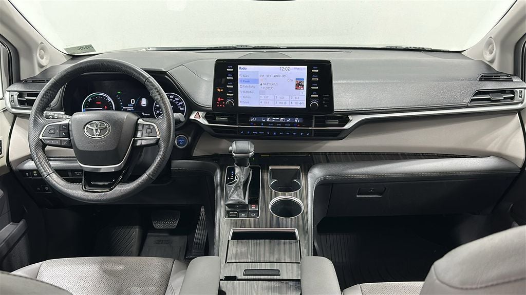 2023 Toyota Sienna Limited 7 Passenger