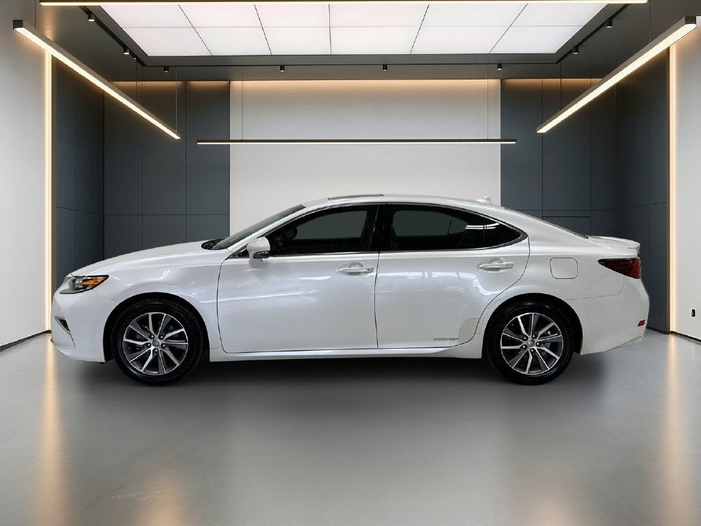 2016 Lexus ES 300h