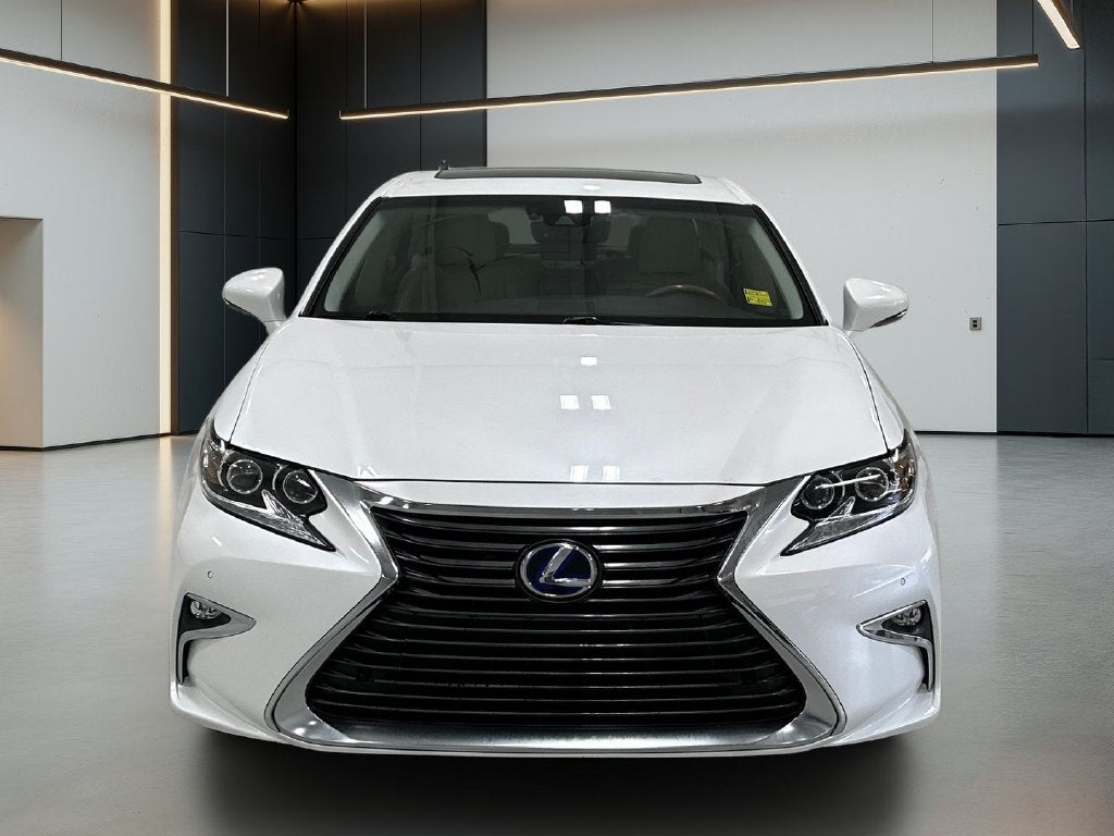2016 Lexus ES 300h