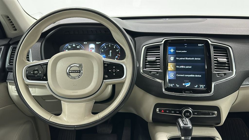 2020 Volvo XC90 T6 Momentum