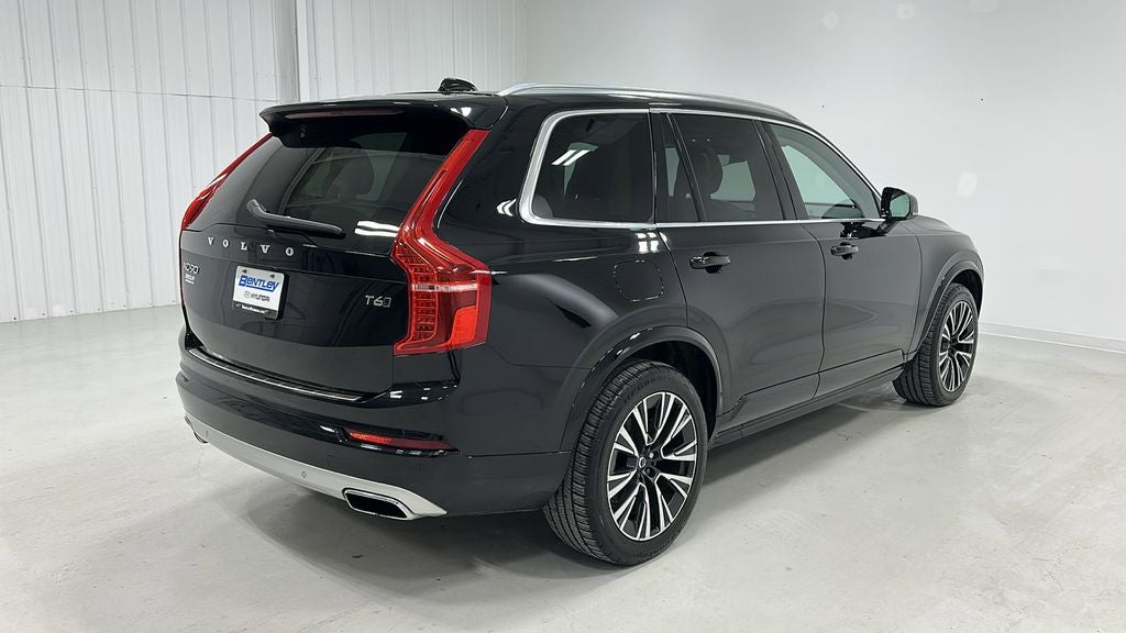 2020 Volvo XC90 T6 Momentum